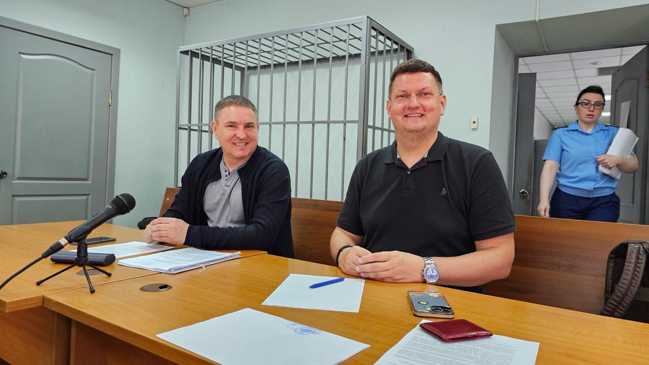 Силовики пришли с обысками к двум правозащитникам и одному адвокату в Екатеринбурге