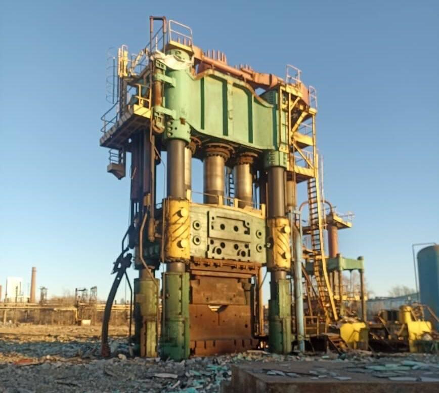 Ковочный пресс усилием 10000 тонн. Фото: ВООПИиК Урал 