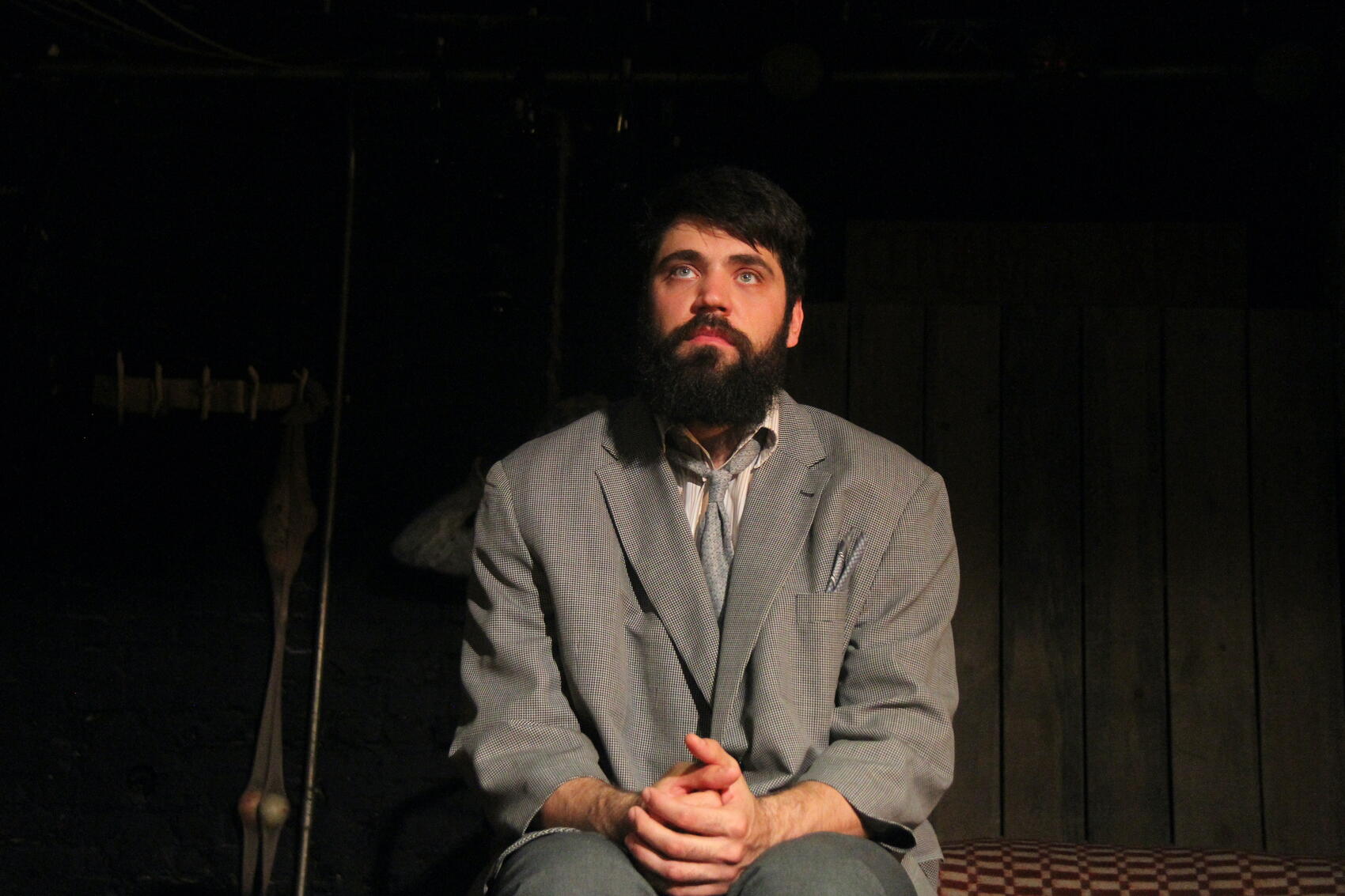 Антон Бутаков играет в одном из спектаклей ЦСД, 2023 год. Фото: It's My City