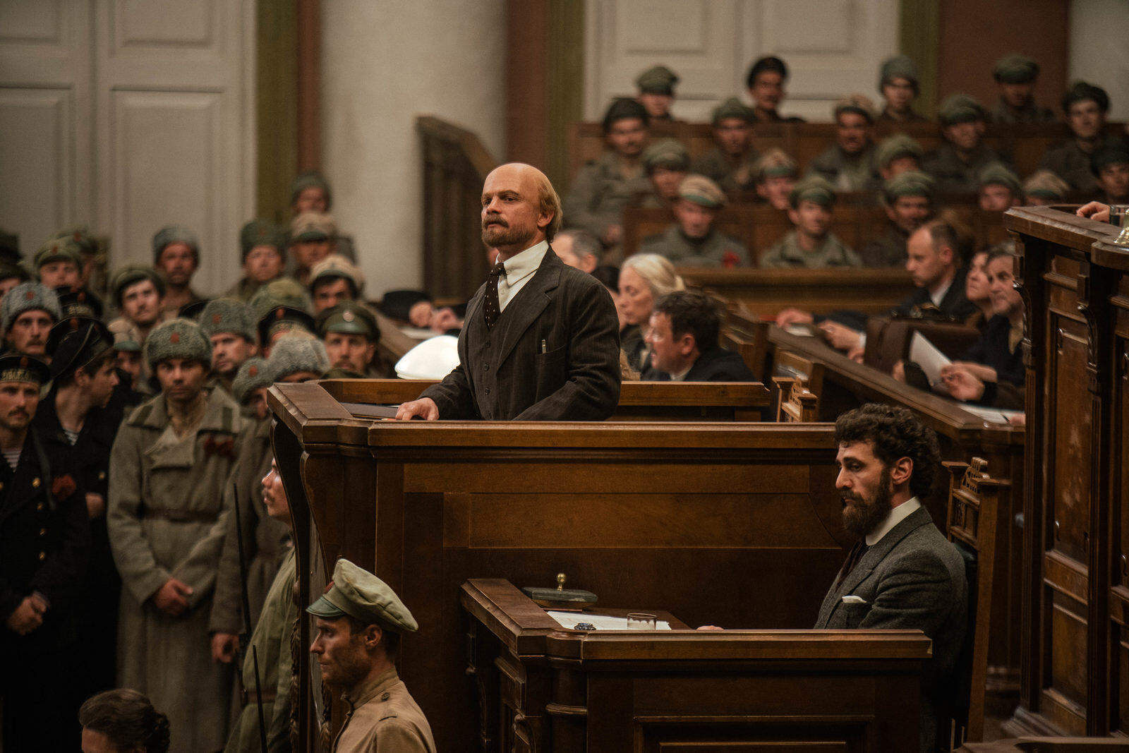 Кадр из сериала «Хроники русской революции»